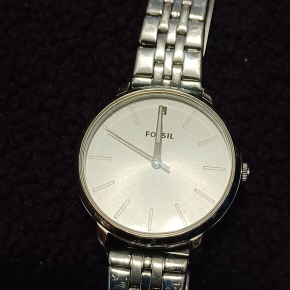 FOSSIL Lexie Luther BQ3568 Silver Watch - Picture 2 of 4